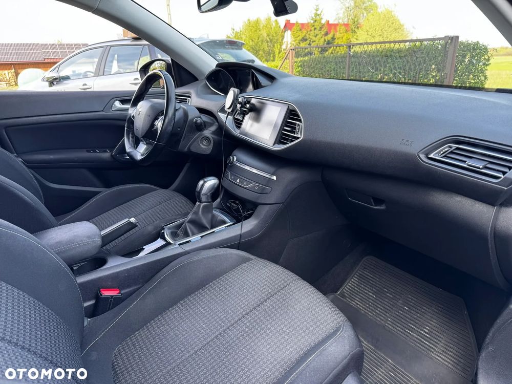 Peugeot 308 1.6 BlueHDi Active S&S - 11
