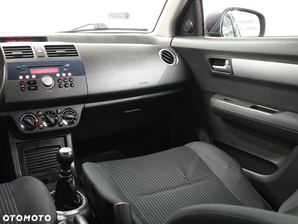 Suzuki Swift 1.5 Comfort - 33