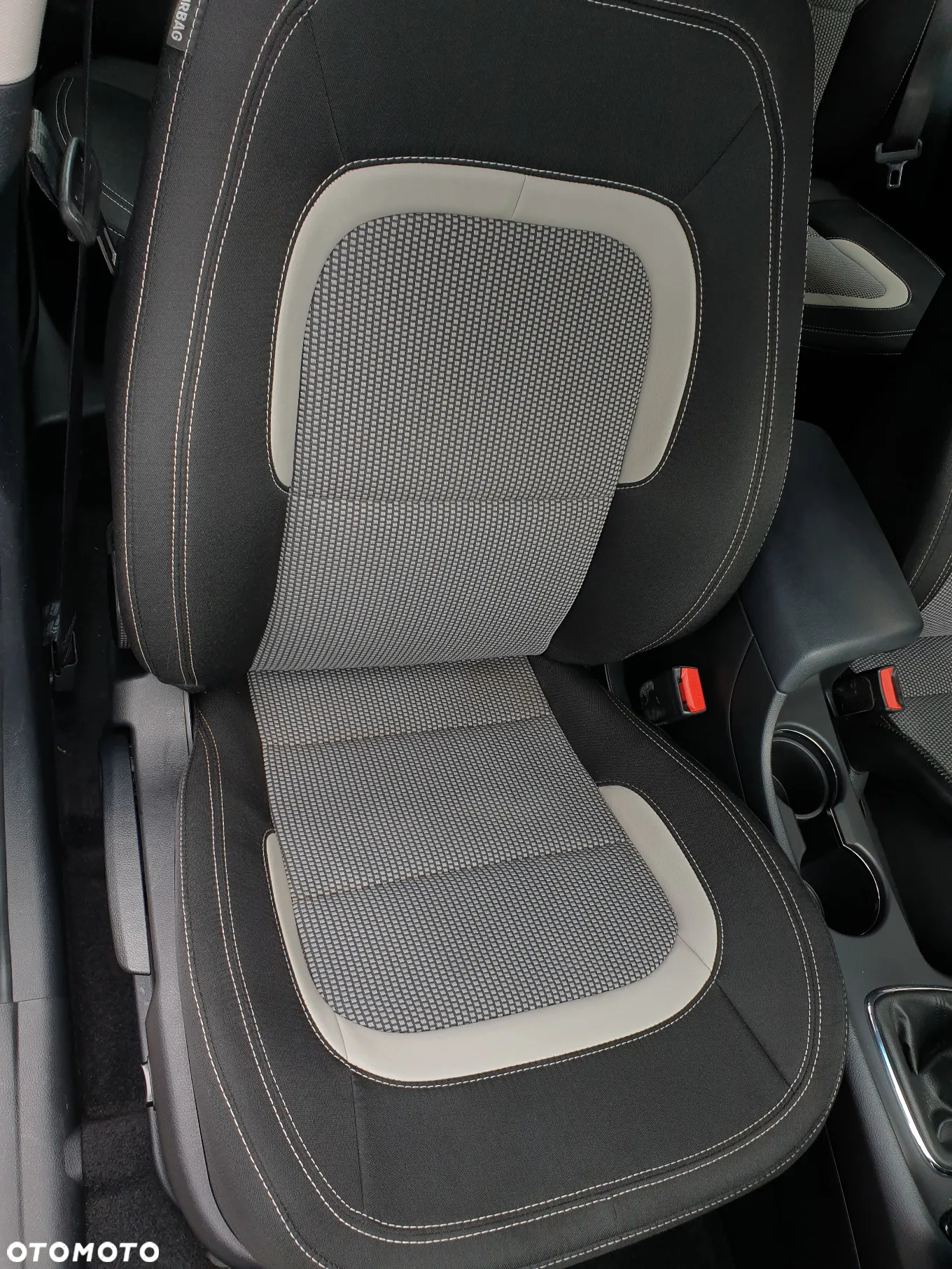 Kia Ceed Cee'd 1.6 GDI XL - 28