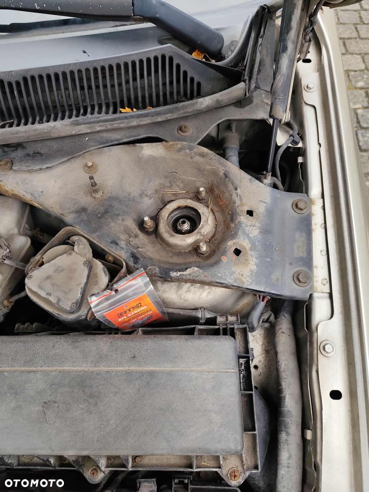 Ford Mondeo 2.0 Trend X100 / X - 11