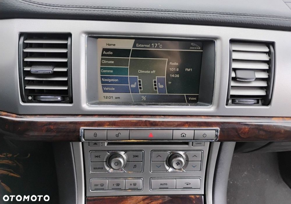 Jaguar XF - 14