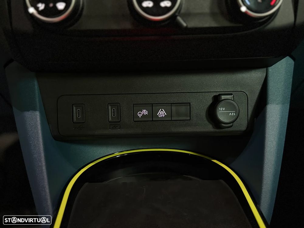 Fiat Grande Panda 1.2 Hybrid Icon eDCT - 22