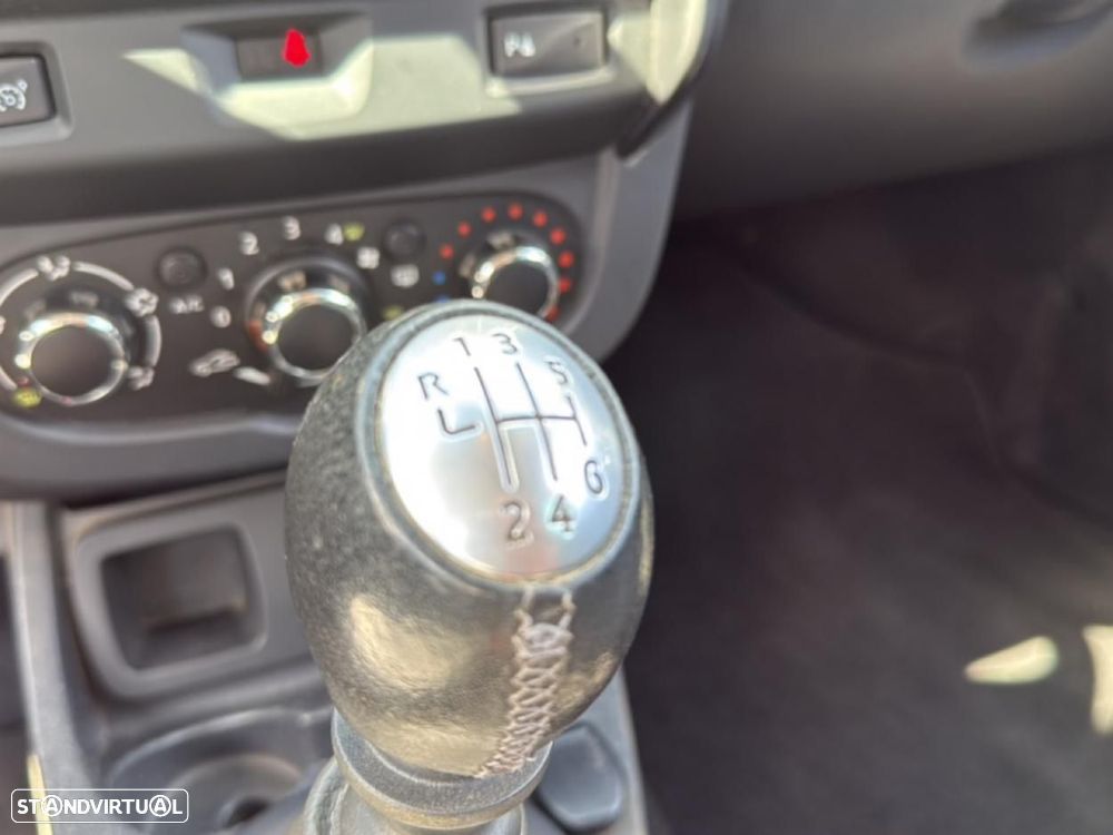 Dacia Duster 1.5 dCi Prestige - 14