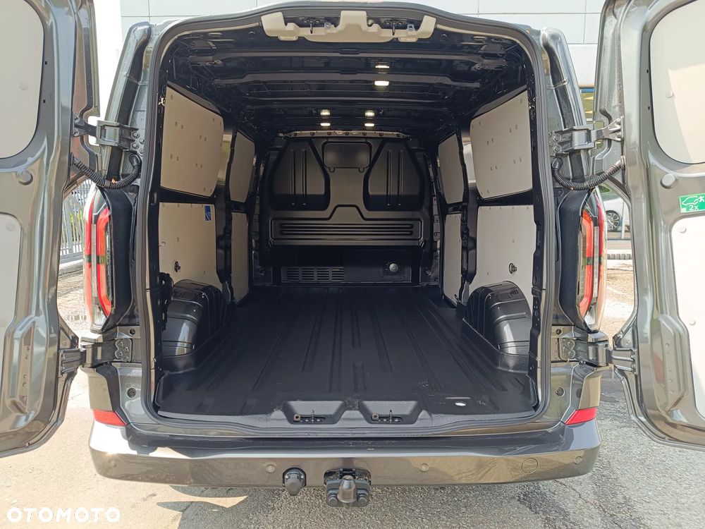 Ford Transit Custom Van Limited 2.0 170 KM L2 320  AWD - 6