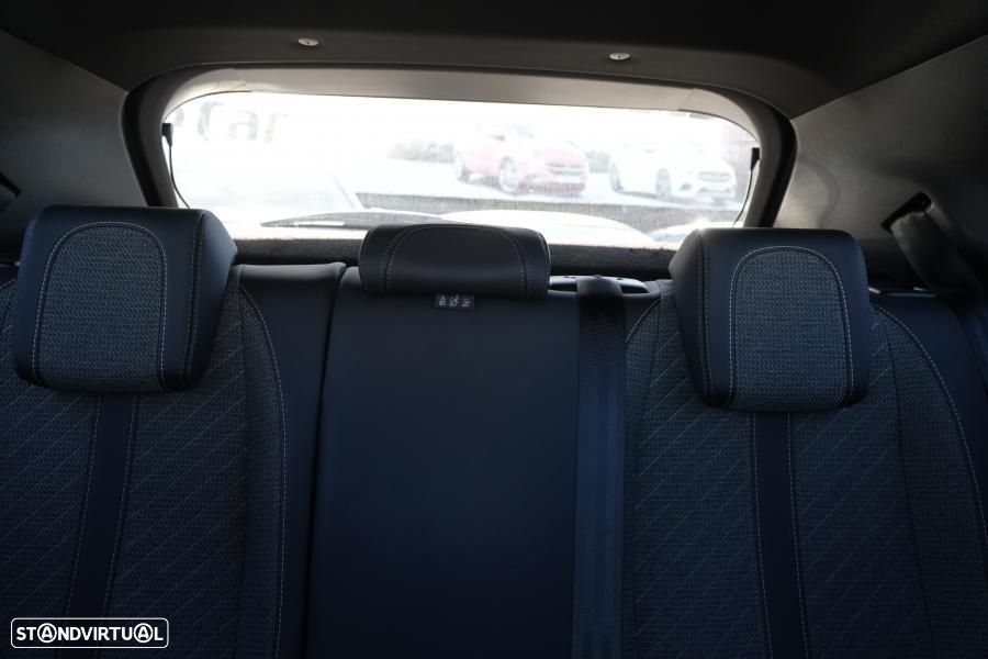 Peugeot 2008 PureTech 130 EAT8 Allure Pack - 12