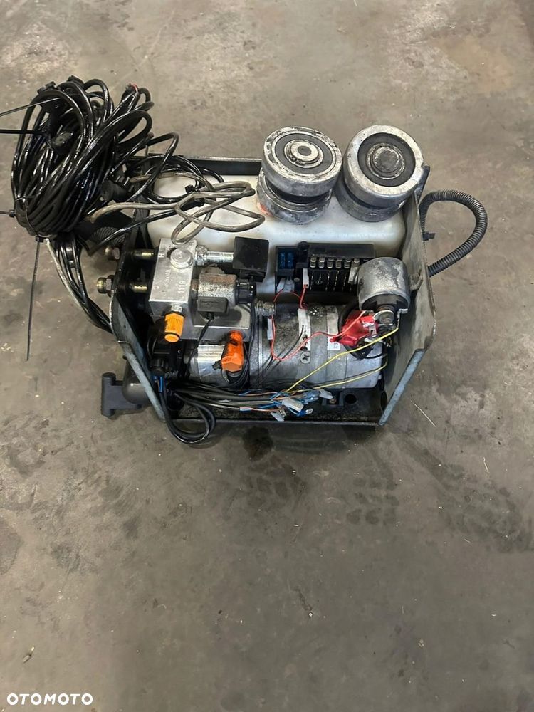 SILNIK WINDA DHOLLANDIA AGREGAT POMPA ZBIORNIK 24V WINDA ZAŁADOWCZA - 5