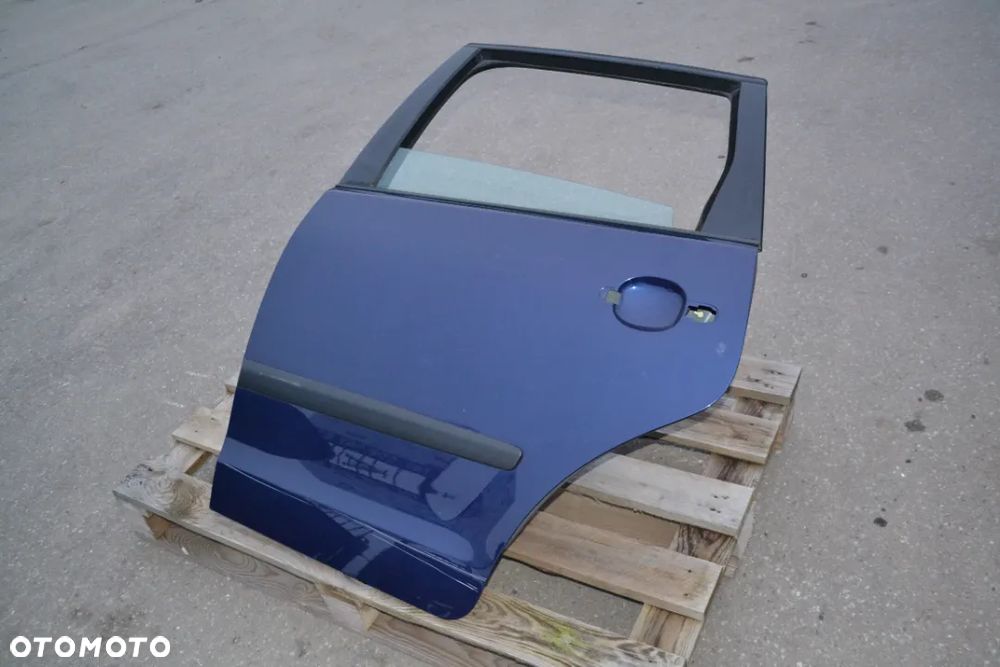 VW POLO IV 9N DRZWI LEWY TYŁ TYLNE LB5N POMORSKIE - 2