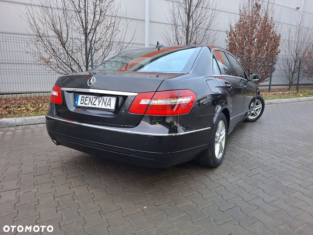 Mercedes-Benz Klasa E 200 CGI BlueEFFICIENCY 7G-TRONIC Avantgarde - 15