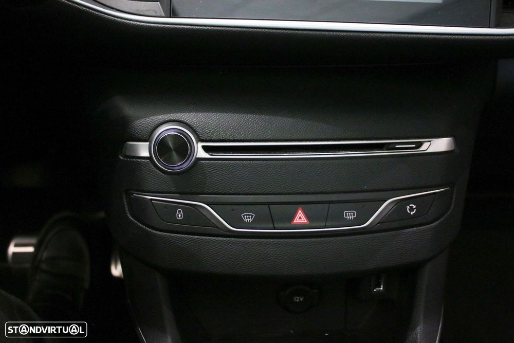 Peugeot 308 1.2 PureTech GT EAT8 - 25
