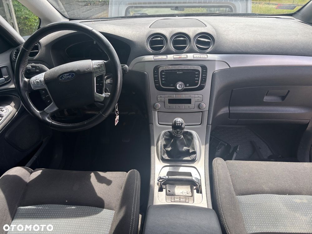 Ford S-Max - 20