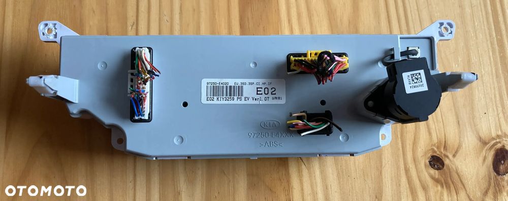 Panel klimatyzacji KIA Soul II 14-19r 97250-e4020 - 2