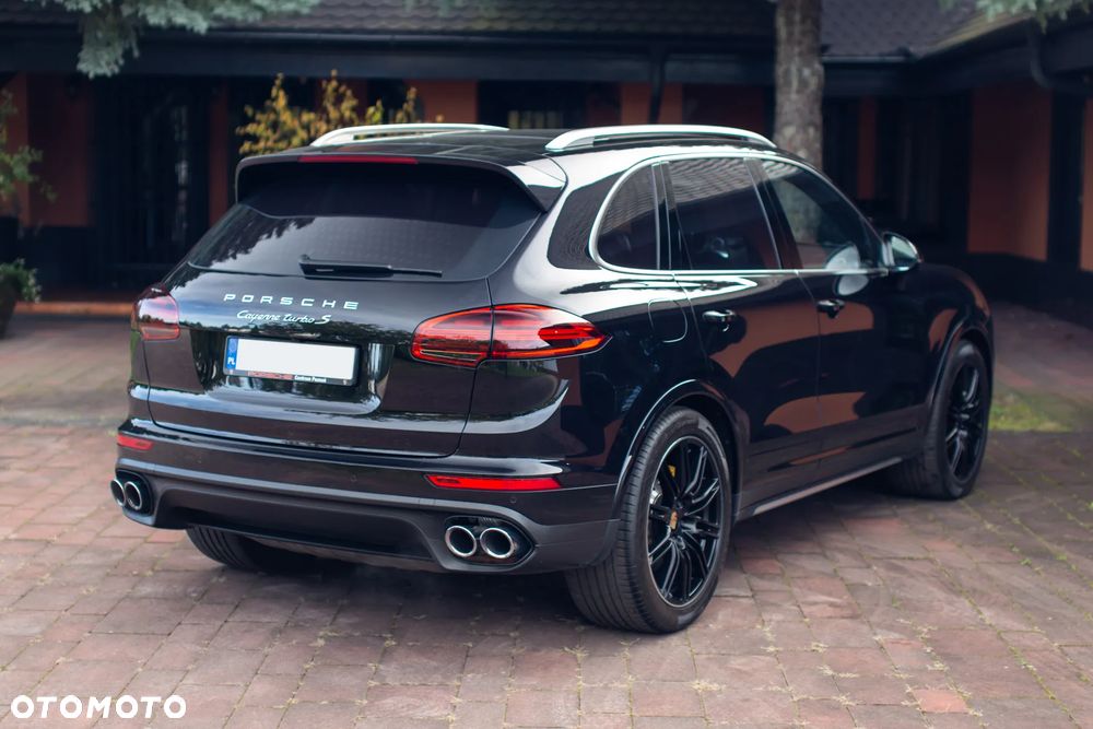 Porsche Cayenne Turbo S - 8