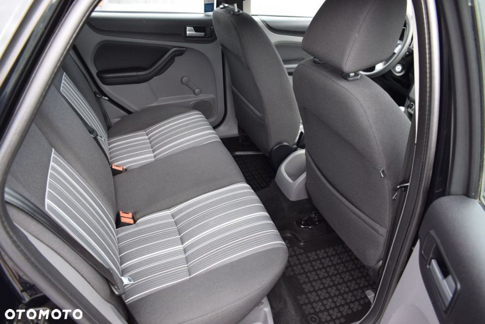 Ford Focus - 21