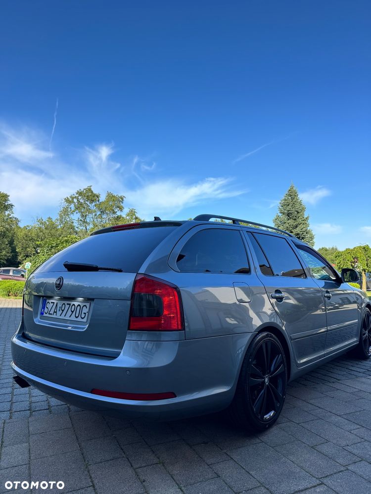 Skoda Octavia 2.0 TDI DPF RS DSG - 7