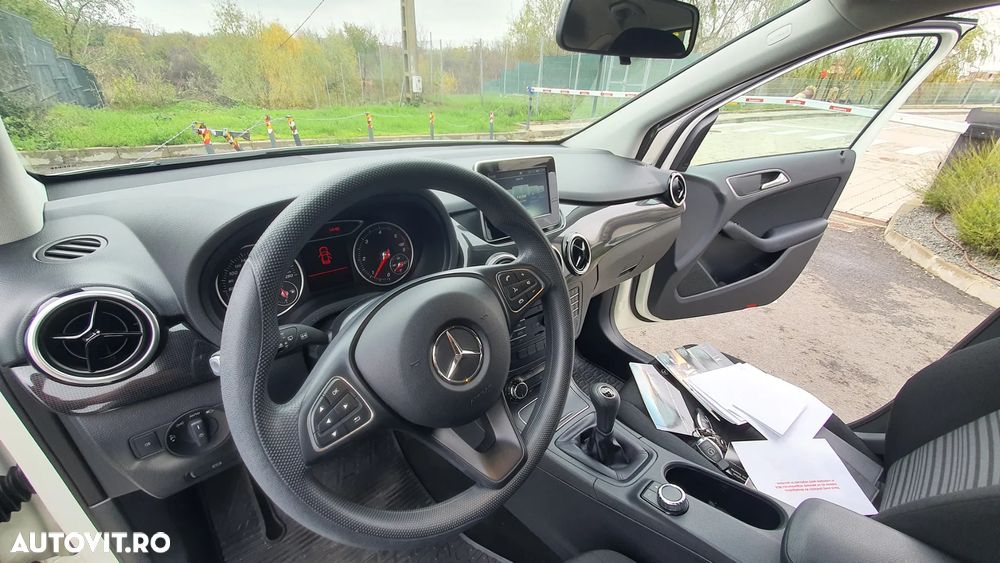 Mercedes-Benz B 160 - 22