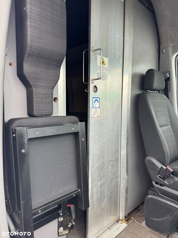 Mercedes-Benz Sprinter - 7