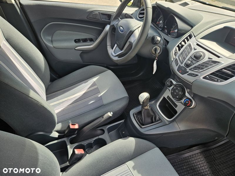 Ford Fiesta 1.25 Ambiente - 7