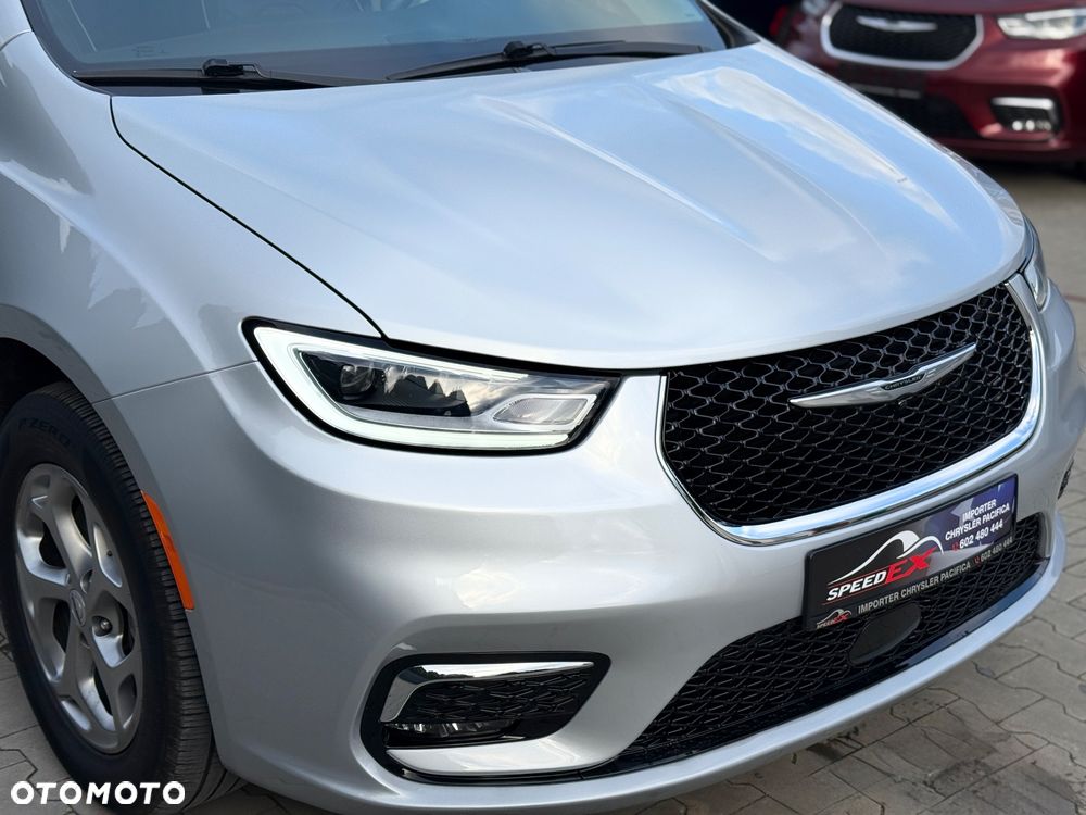 Chrysler Pacifica - 7