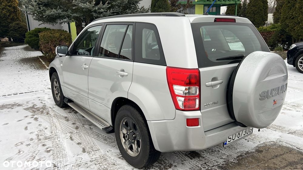 Suzuki Grand Vitara - 3