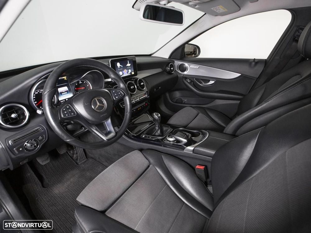 Mercedes-Benz C 200 - 6