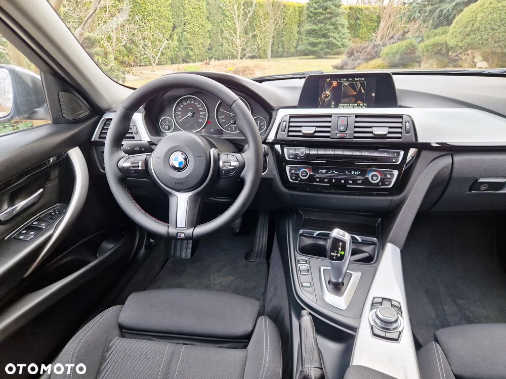 BMW Seria 3 318d Sport Line Shadow - 19