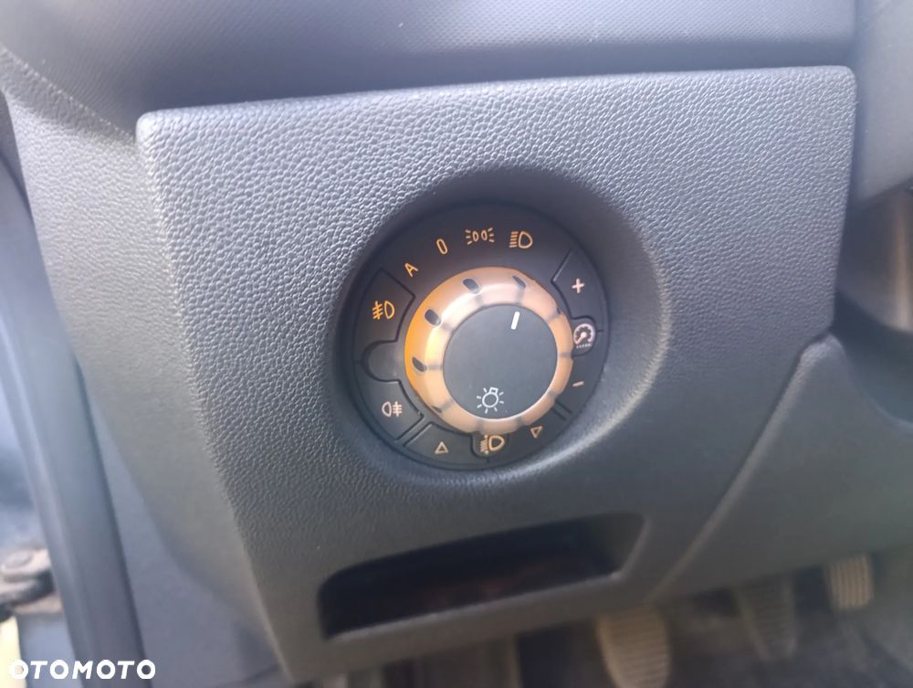 Opel Corsa 1.4 Cosmo - 19
