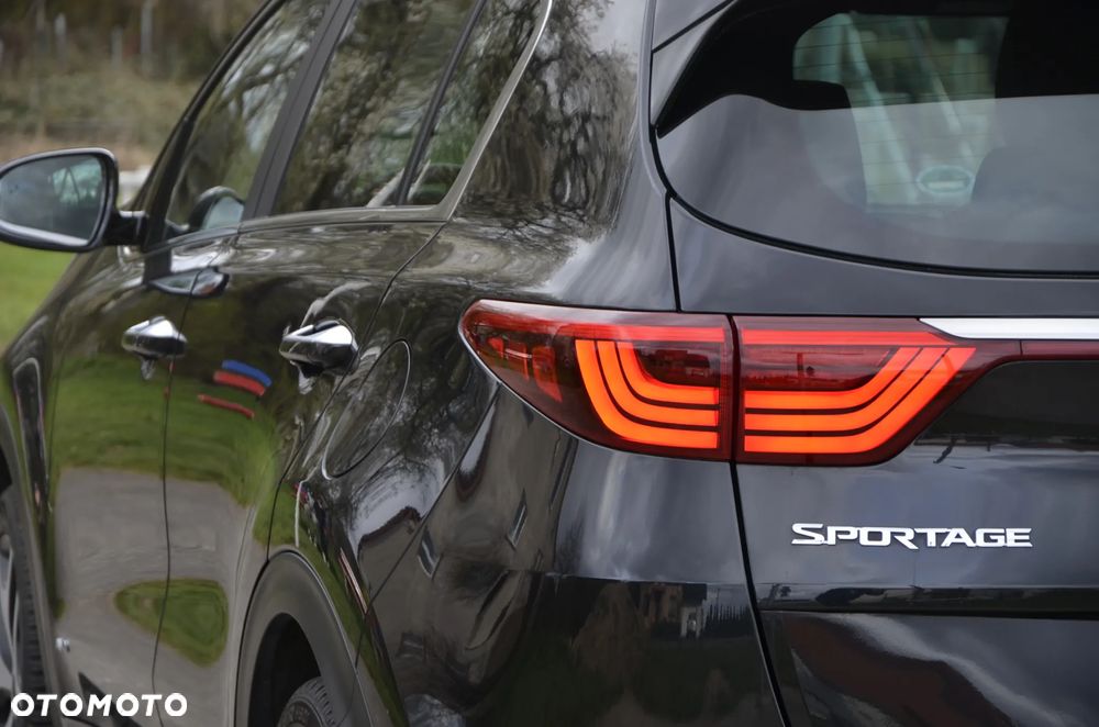 Kia Sportage 2,0 CRDI AWD GT Line - 16