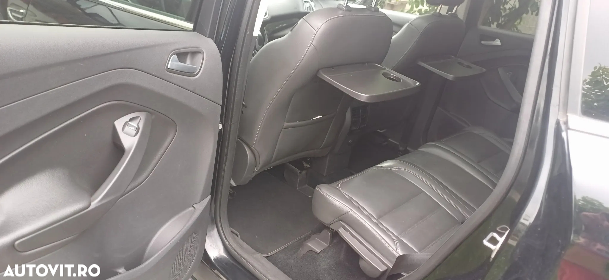 Ford Kuga 2.0 TDCi 4WD Powershift Titanium - 6