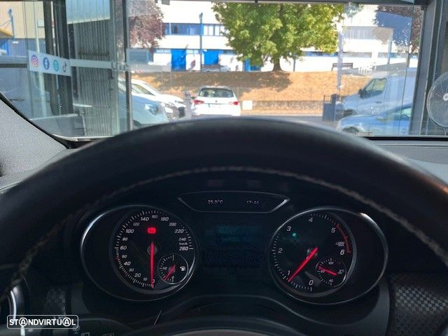 Mercedes-Benz A 160 d Urban - 14