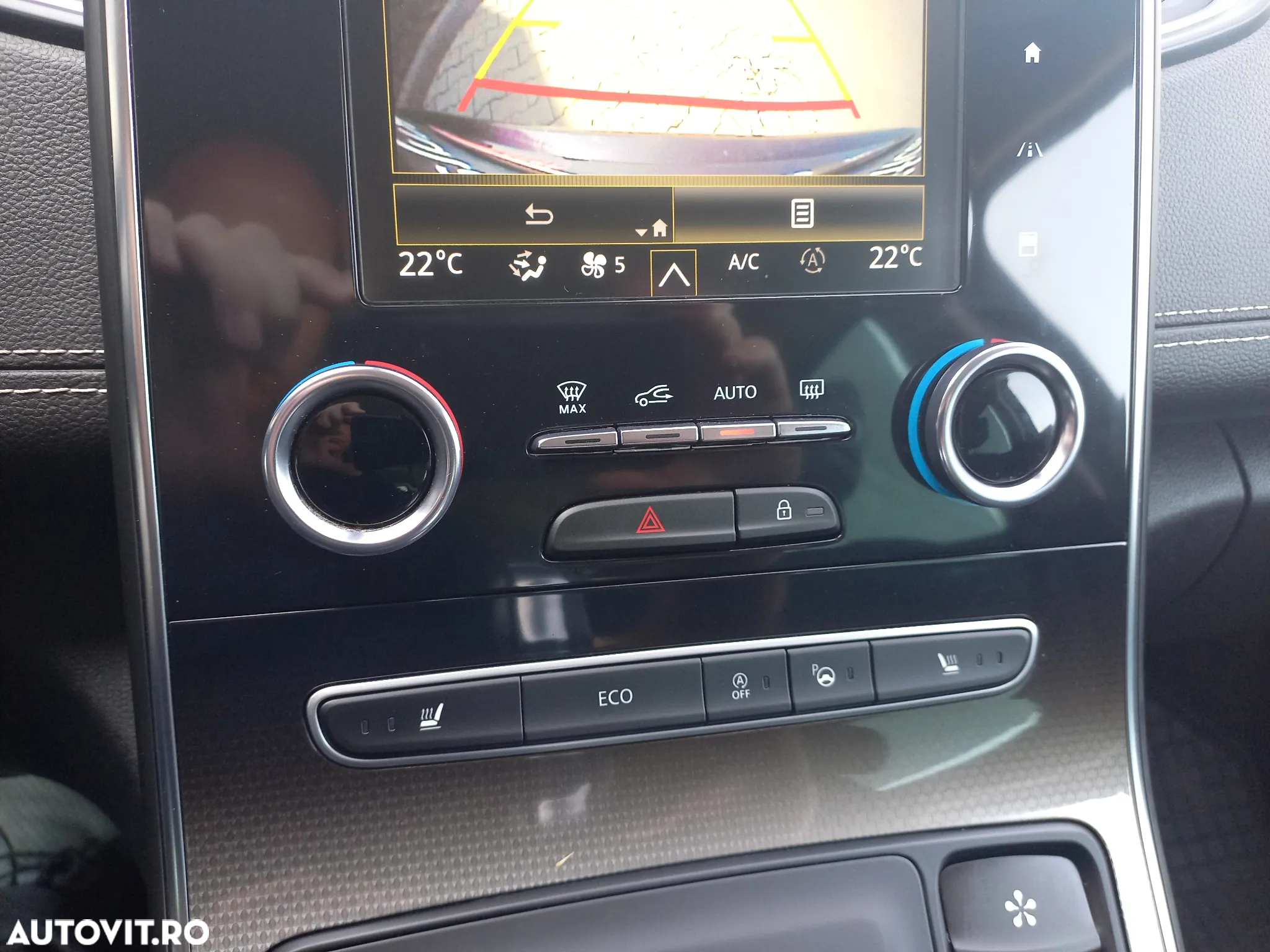 Renault Grand Scenic BLUE dCi 150 EDC BOSE EDITION - 21