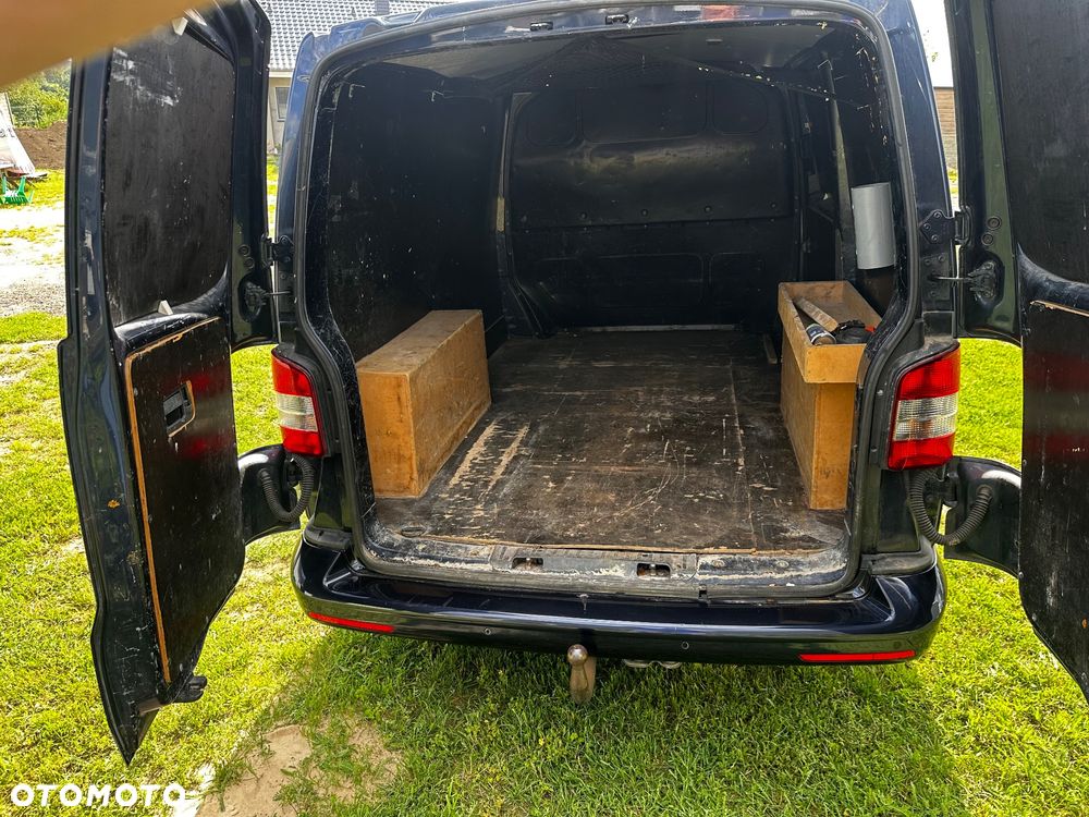 Volkswagen T5 - 15