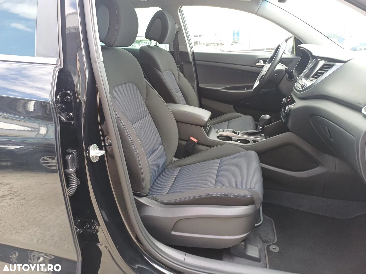 Hyundai Tucson 2.0 CRDI 4WD Automatik Style - 22
