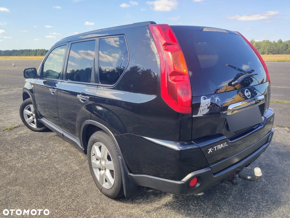 Nissan X-Trail 2.0 dCi LE - 4