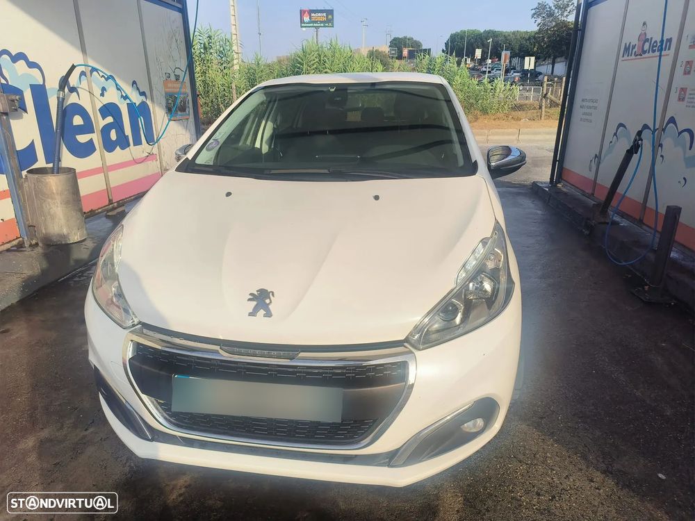 Peugeot 208 1.2 PureTech Signature - 3