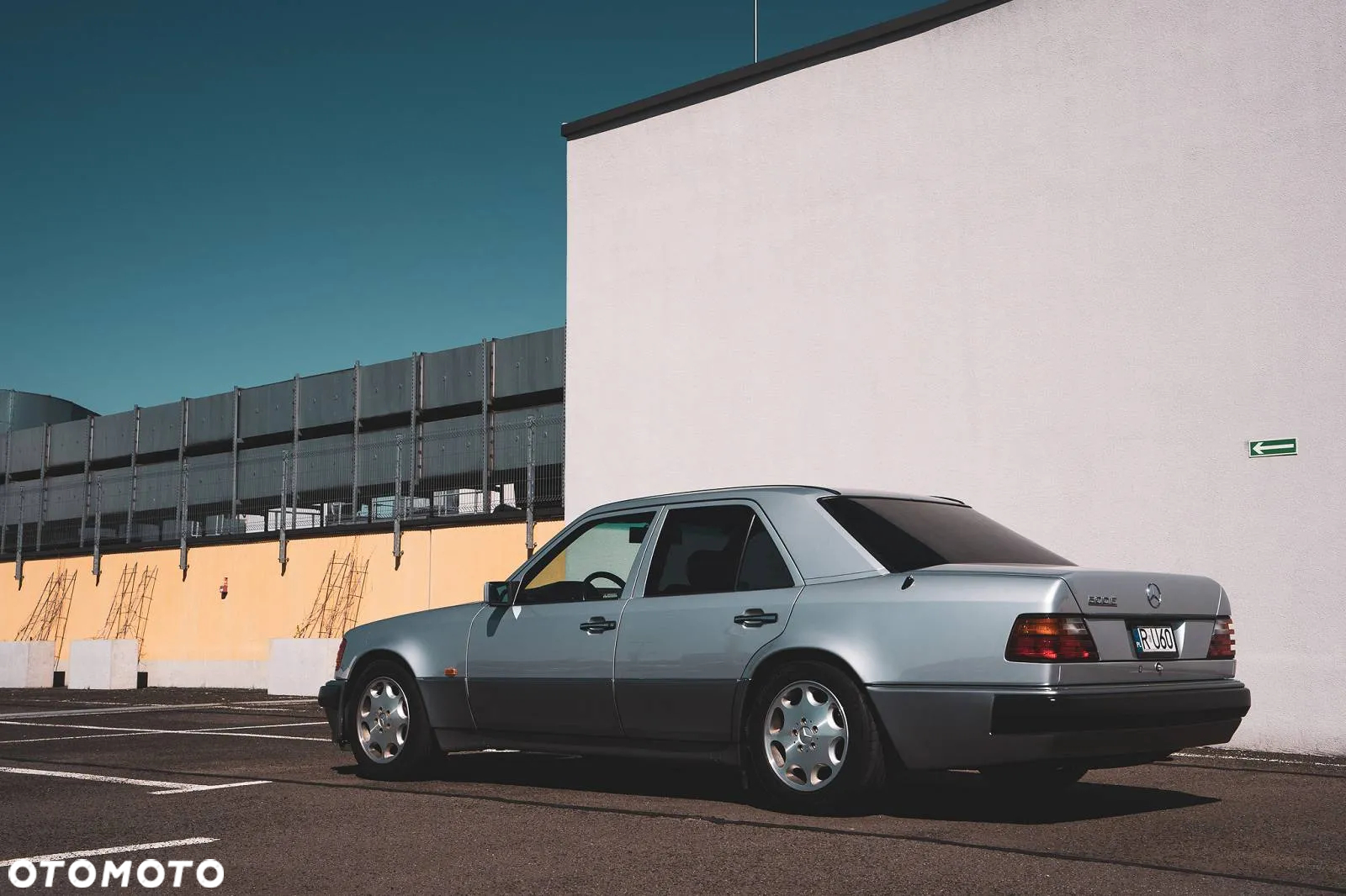 Mercedes-Benz Klasa E - 2