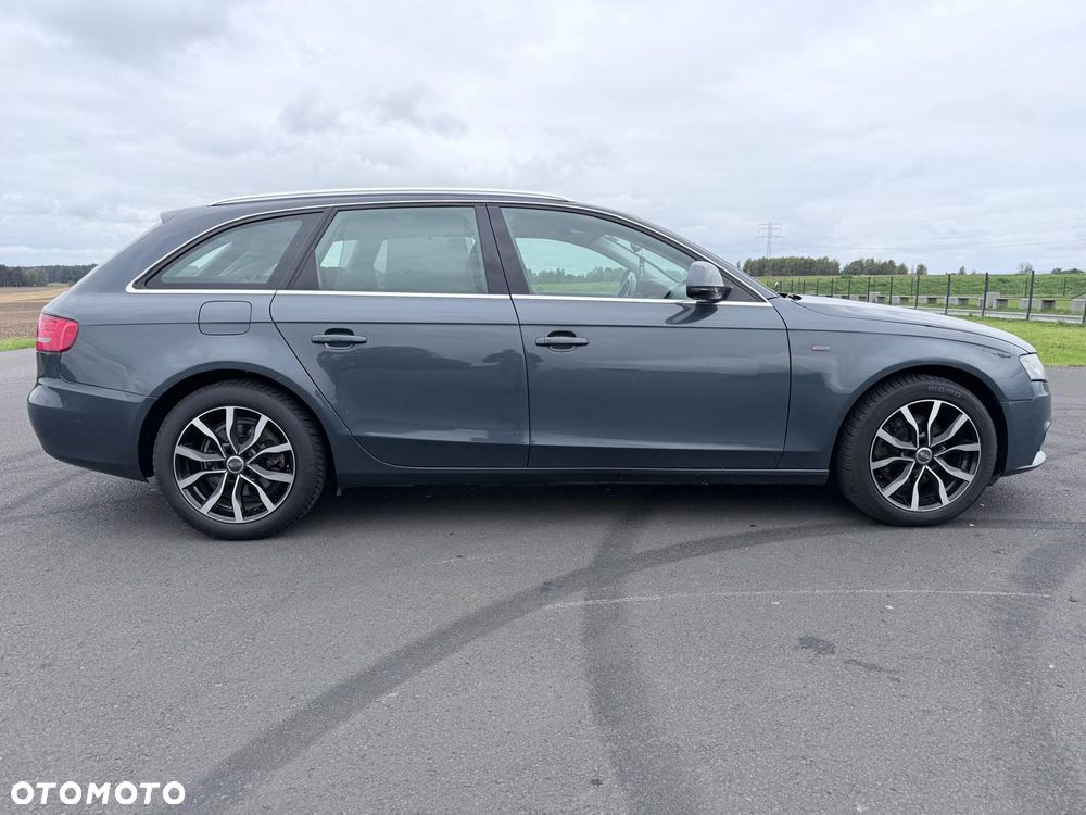 Audi A4 Avant 2.0 TDI DPF Ambiente - 5