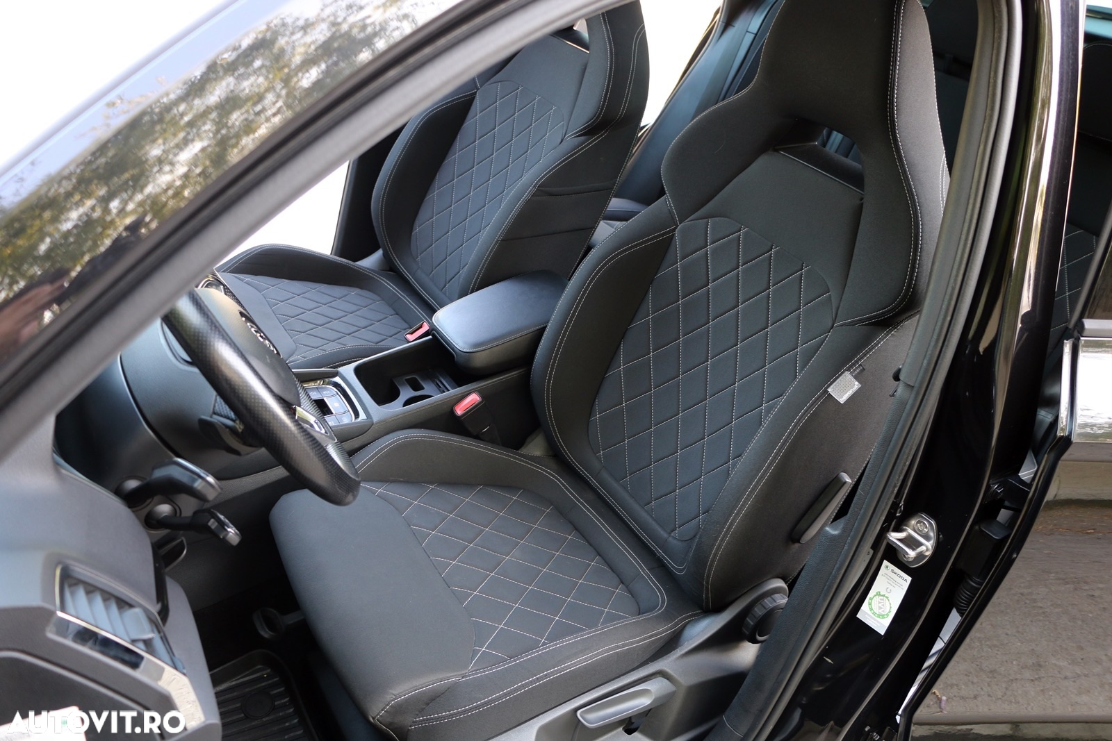 Skoda Karoq 2.0 TDI 4X4 DSG Sportline - 18