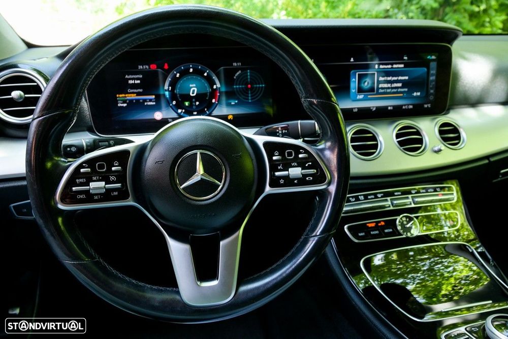 Mercedes-Benz E 220 d Avantgarde - 29