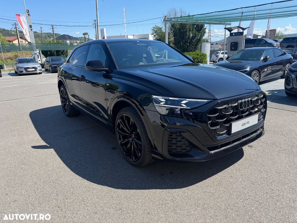 Audi Q8 - 8