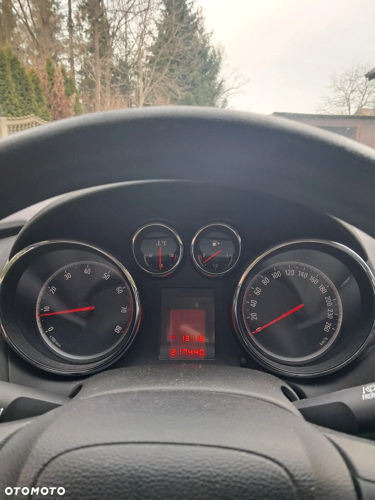 Opel Astra 1.4 T Essentia EU6 - 9