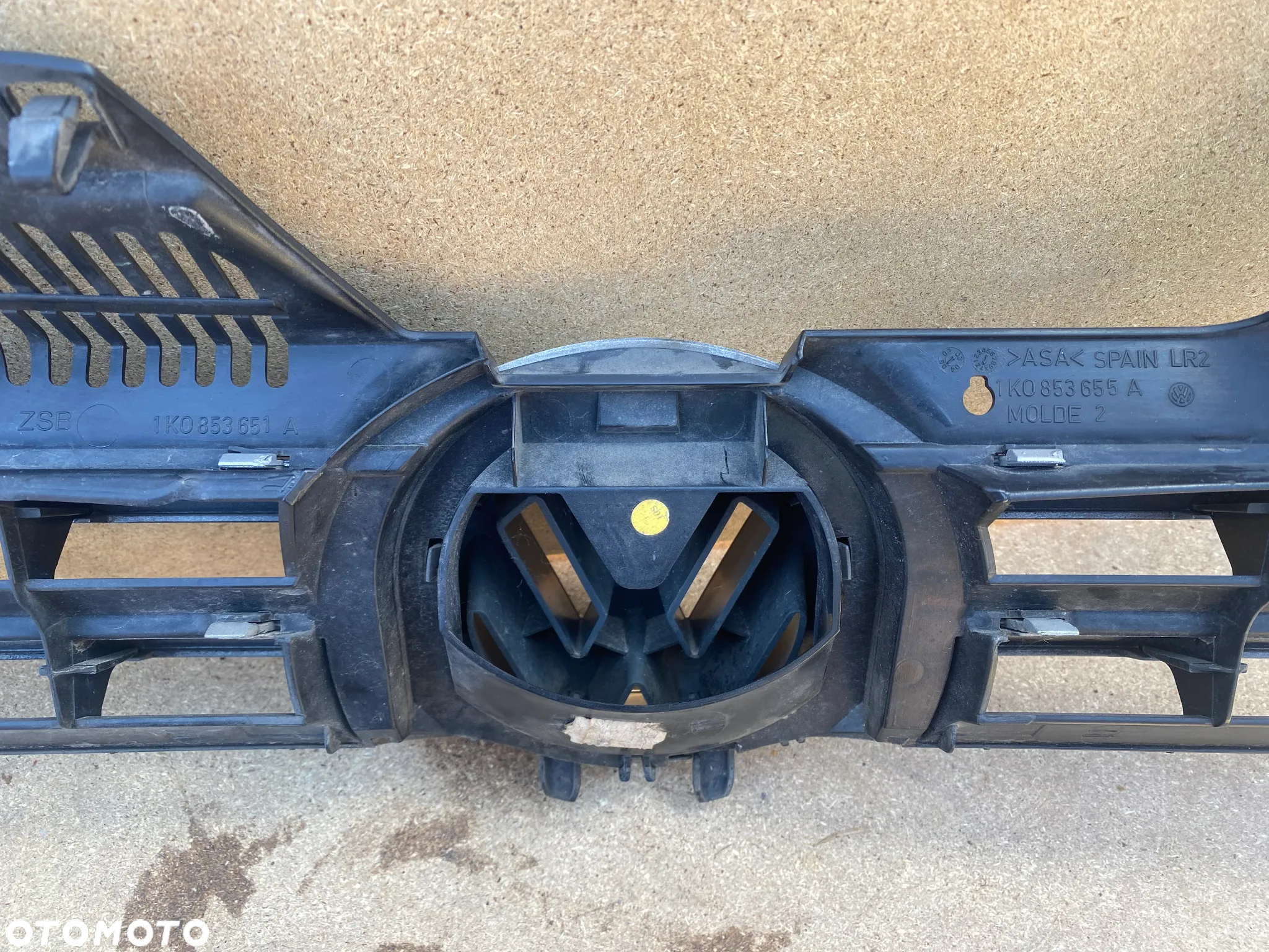 GRILL ATRAPA CHŁODNICY  VW VOLKSWAGEN GOLF V 1K0853655A LA7W - 3