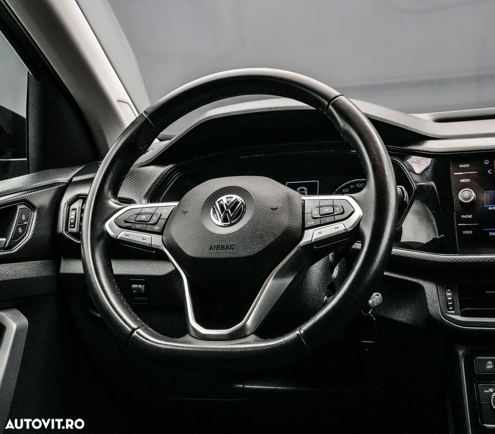Volkswagen T-Cross 1.0 TSI DSG Style - 17