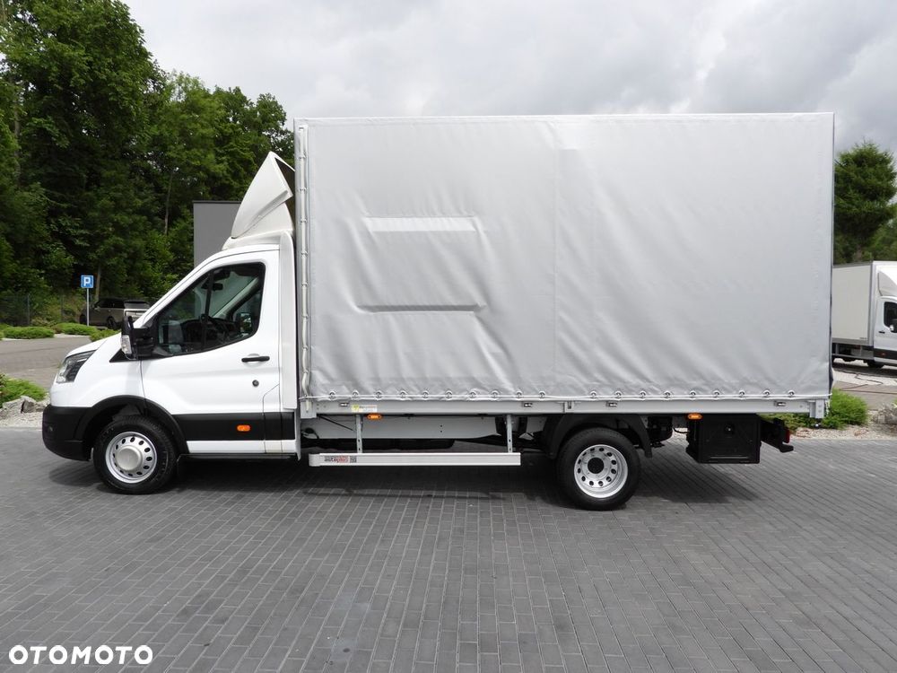 Ford TRANSIT  PLANDEKA 8 PALET TEMPOMAT LEDY BLIŹNIACZE KOŁA KLIMATYZACJA  130KM - 10