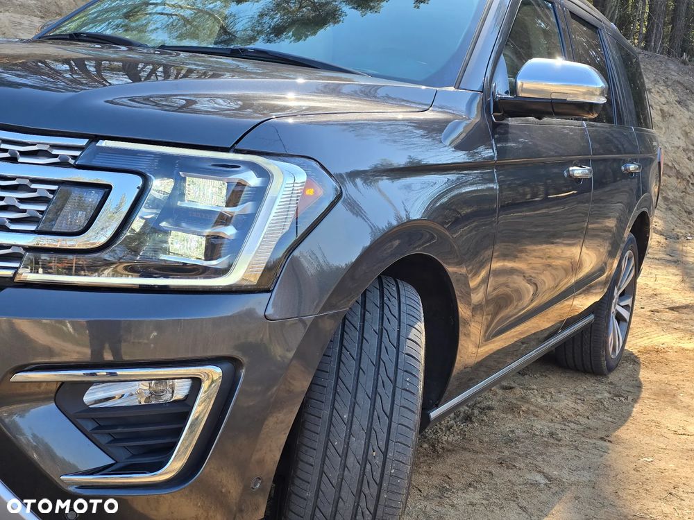 Ford Expedition - 32