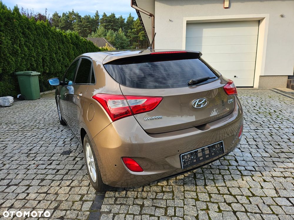 Hyundai i30 - 24