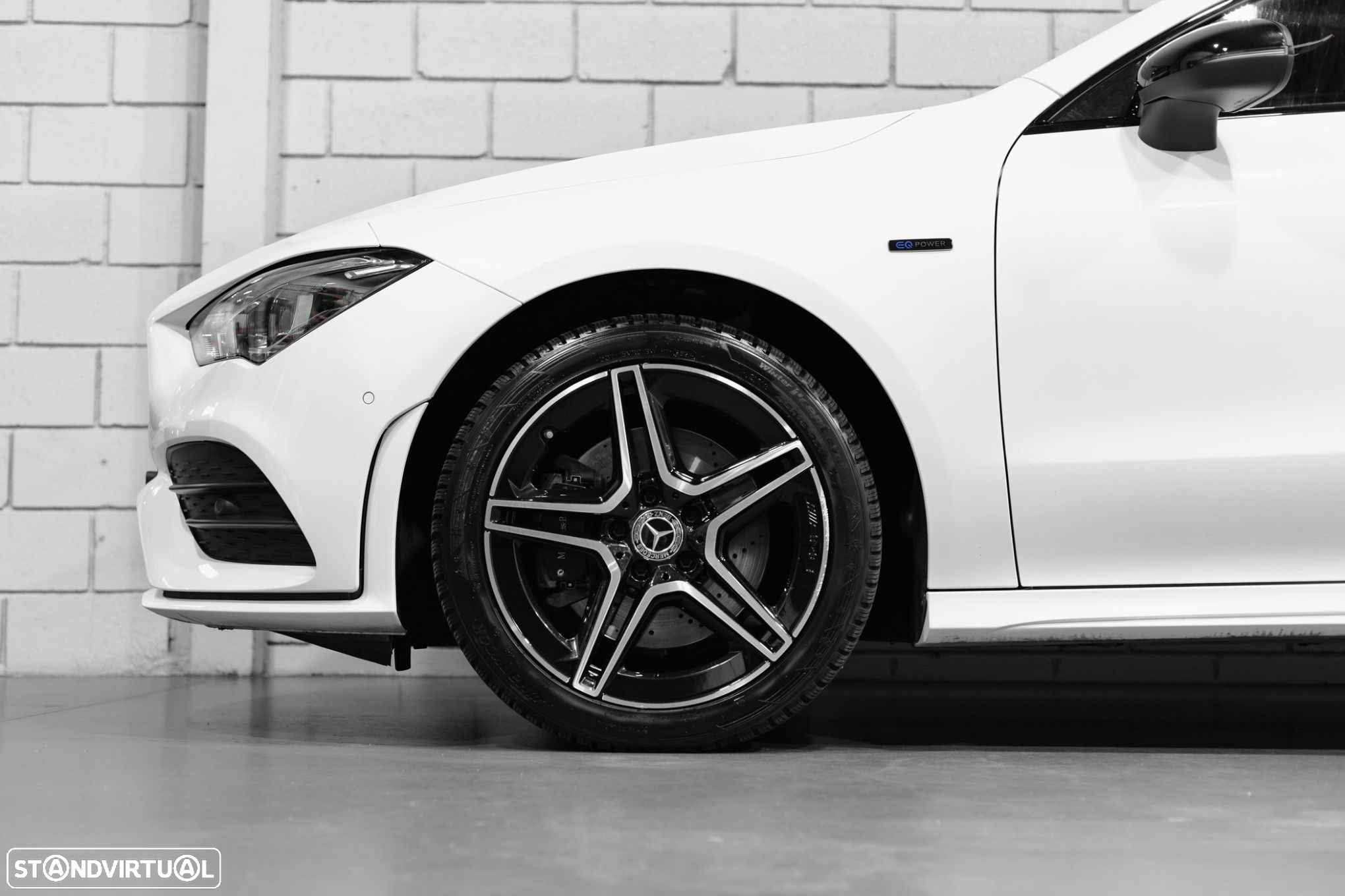 Mercedes-Benz CLA 250 e Shooting Brake AMG Line - 42