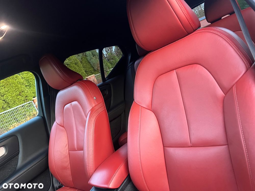 Volvo XC 40 D3 Momentum Pro - 23