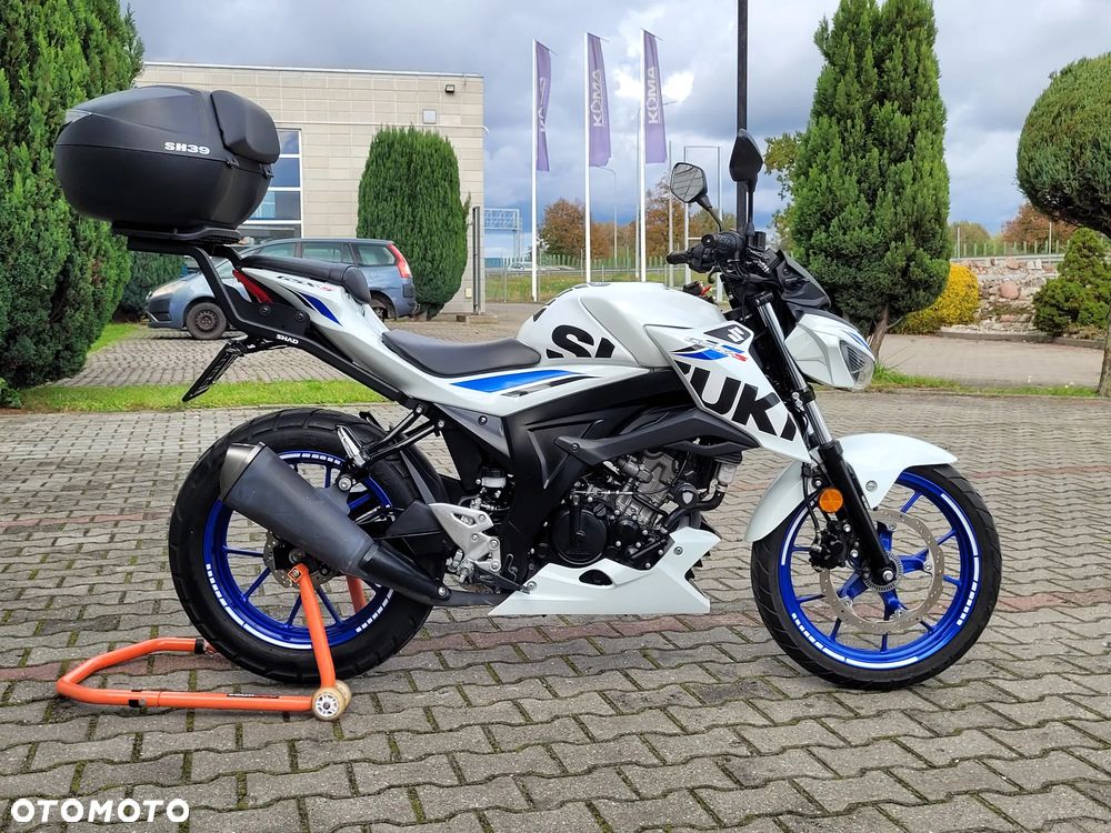 Suzuki GSX - 20