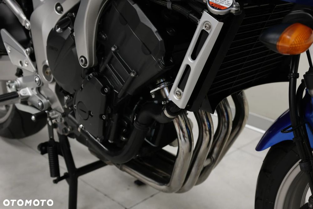 Yamaha FZ - 29