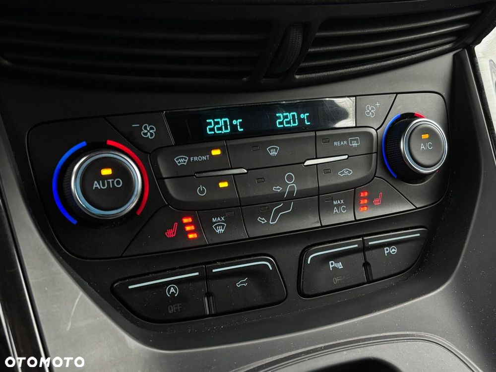 Ford Kuga 2.0 TDCi AWD ST-Line - 24